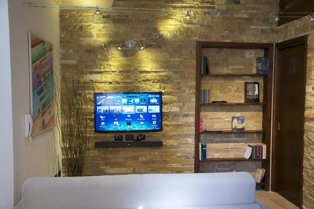 B&B Isola Dello Stampatore เลชเช ภายนอก รูปภาพ